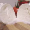 Cosa c'è nella mozzarella di bufala? Solo quattro ingredienti e tradizione, esperienza e passione